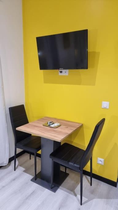 L'Elegance 001 Apartment Cambrai Ngoại thất bức ảnh